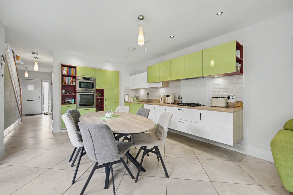 Pomegranate Road Newbold